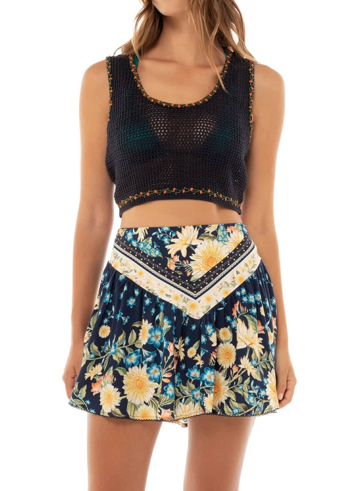 Jardim-Brit-Crop-Top-14277-1_768x_2x.progressive_1.webp