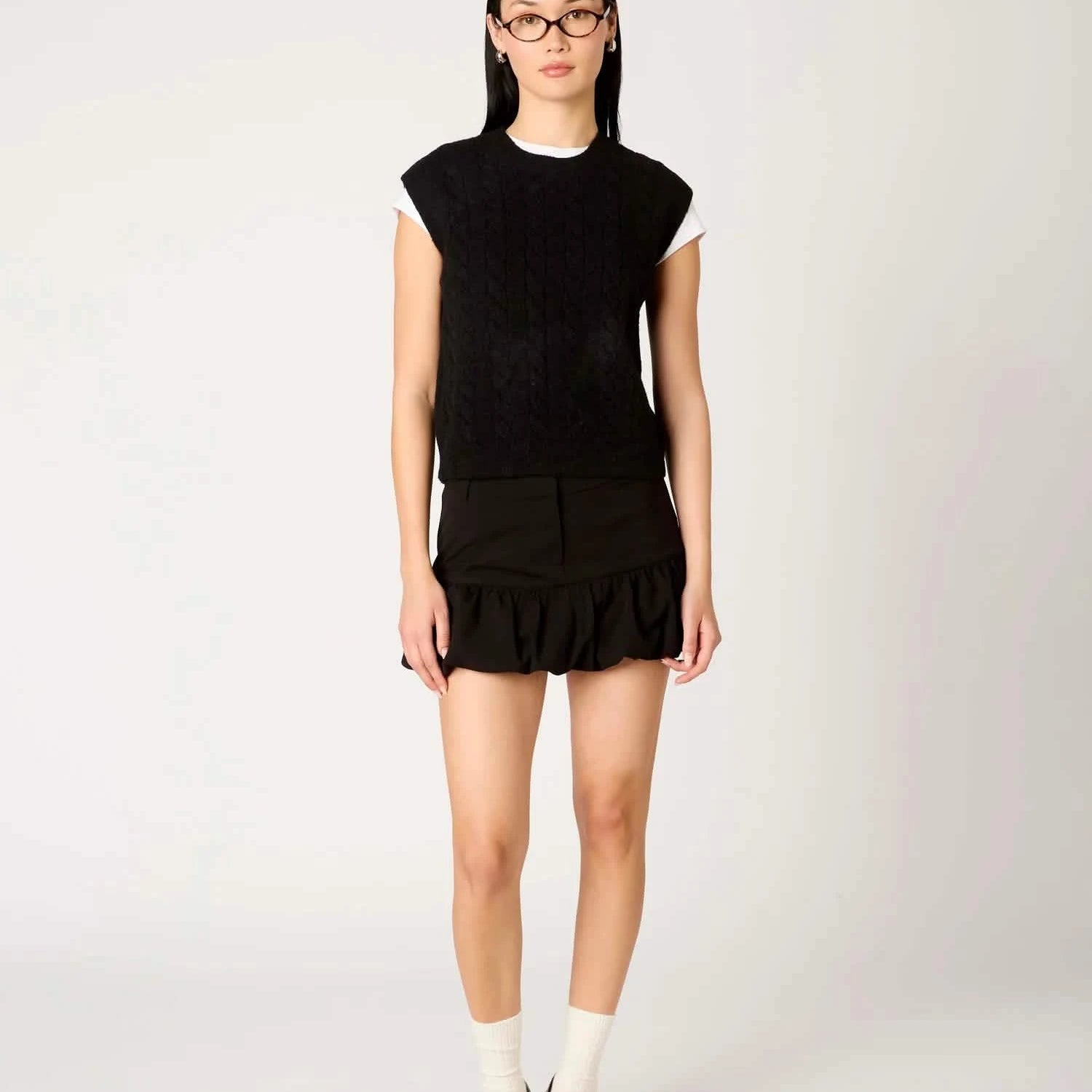 NST-2018_BLACK_1.webp