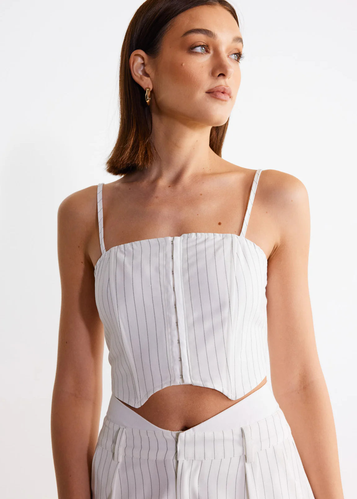 ZADIE_CORSET_-_WHITE_4_1152x1728_719b5cd0-7d4f-4055-9a85-ea44df60d3ea.webp